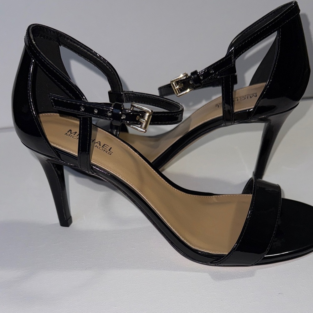 Michael Kors Black Patent Heels size 7 - Picture 13 of 16